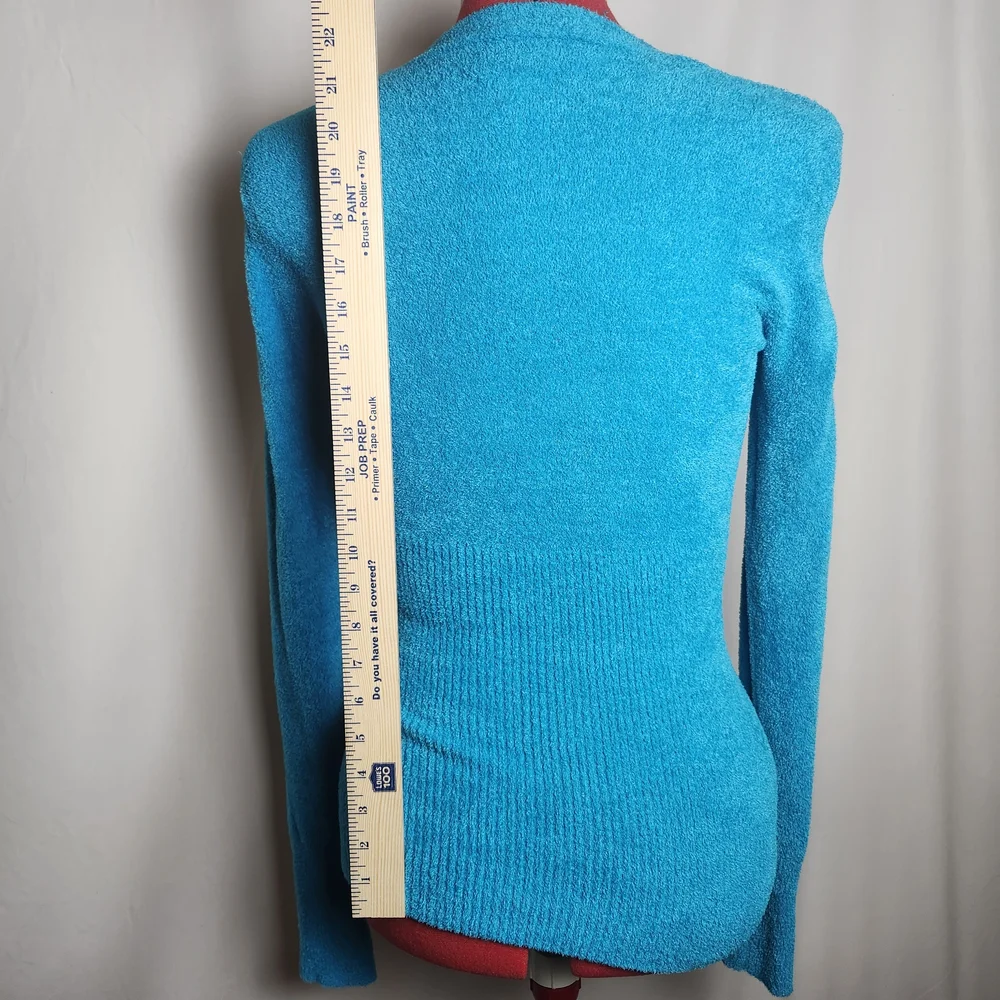 Vibrant Turquoise Long Sleeve V-neck Sweater - Picture 5 of 9